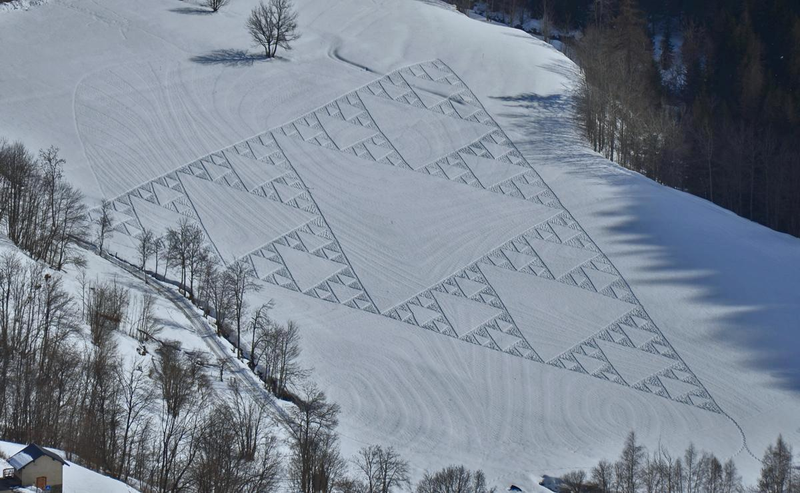 Illustration for article titled Art That's Made with Snow and Ice